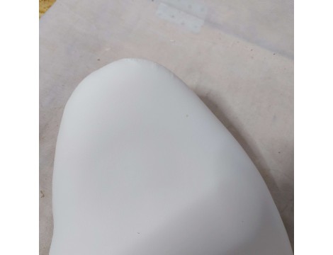 Taboret kosmetyczny siodło z oparciem stopniowy white Outlet - 3