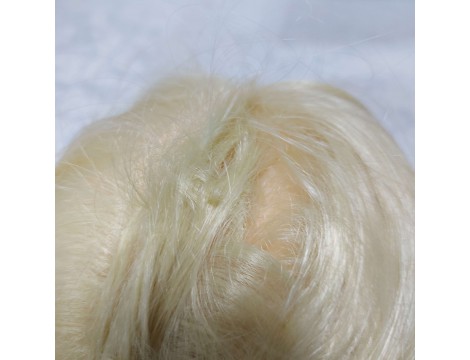 Główka treningowa Iza 70 cm blond, włos termiczny+ uchwyt, fryzjerska do czesania, głowa do ćwiczeń Outlet - 8